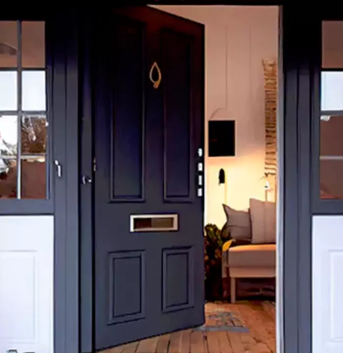 front door replacement in Levis, QC