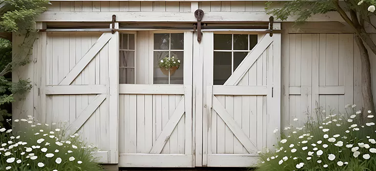 Rear Barn Door Repair in Levis, QC