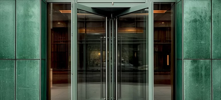 Commercial Garage Doors Repair in Saint-David-de-l Auberiviere, QC