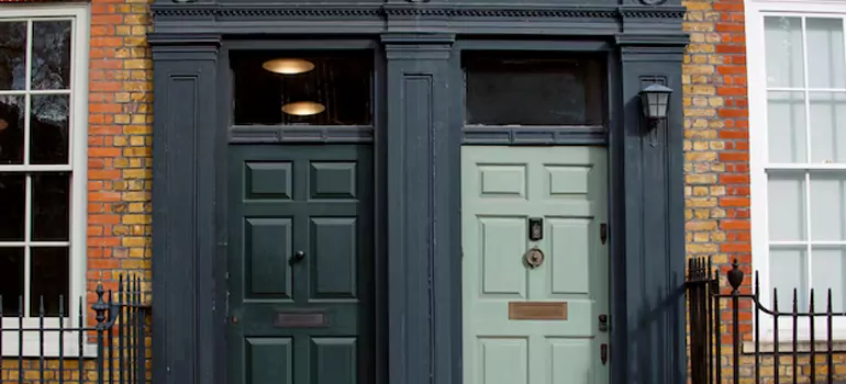 Front Door Window Replacement in Breakeyville, QC