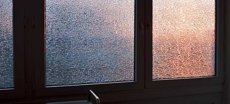 Frosted Glass Window Replacement in Levis, Quebec