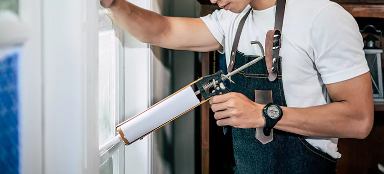 Window Caulking Contractor in Levis, QC