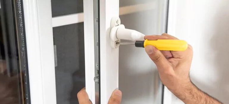 Casement Window Handle Replacement in Levis, QC