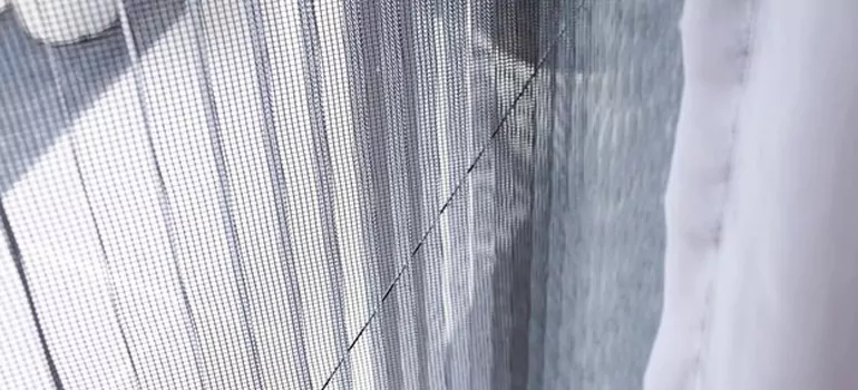 Fixing Screen Window Mesh in Levis, Quebec