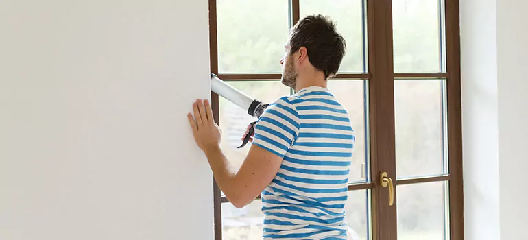 Outdoor Waterproof Caulk in Levis, Quebec