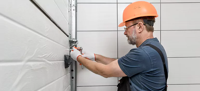 Garage Door Repair in Saint-Nazaire-de-Dorchester