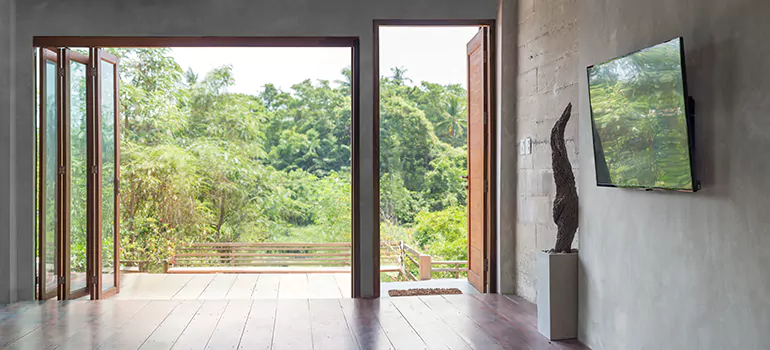 Front Door With Window in Levis, QC