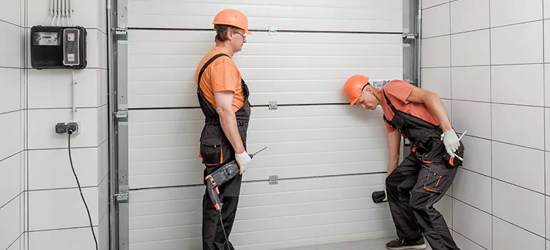 Garage Door Repair Company in Levis, QC